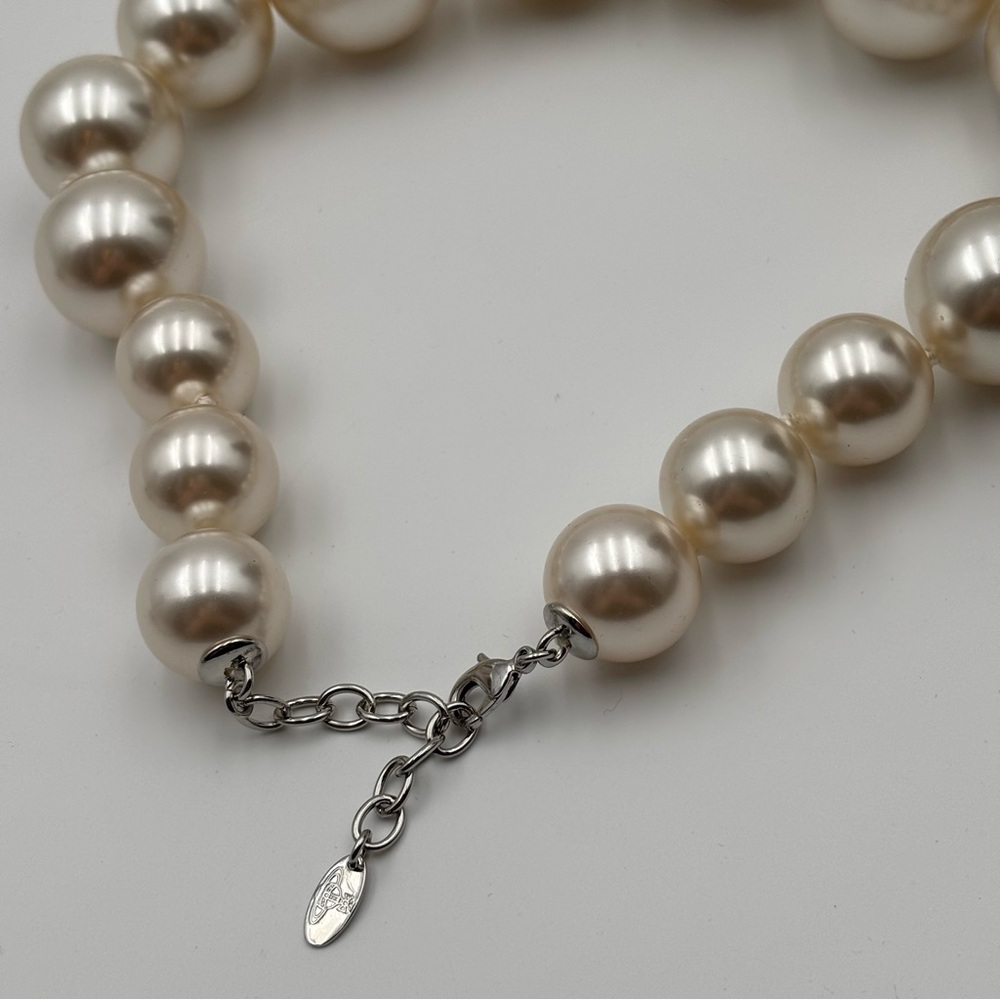 Vivienne Westwood Giant Pearl Drop Necklace - Picture 4 of 6